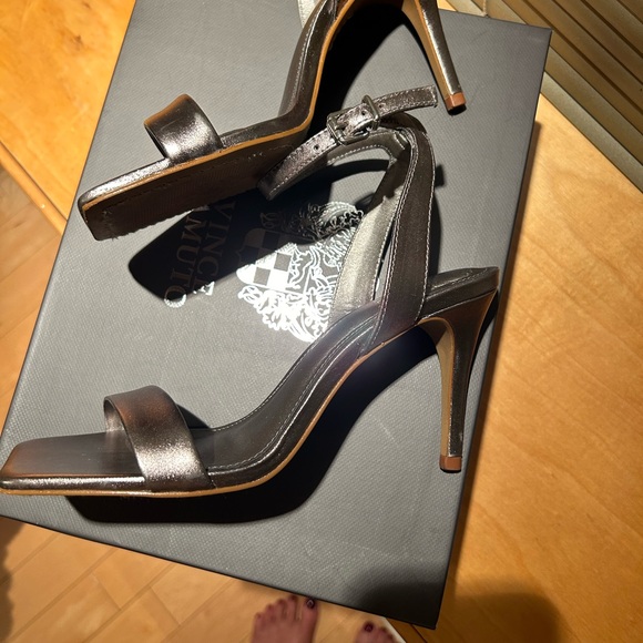 Vince Camuto Pewter Heels - Picture 5 of 9